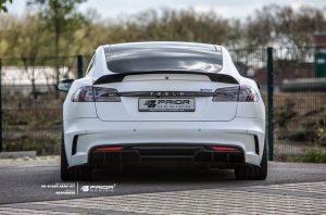 IMG_2804_prior-design_tesla_S_PD-S1000_aero-kit_JS_L1200-1024x677