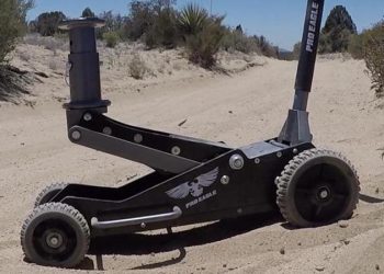 What Are Jacks and Jack Stands?