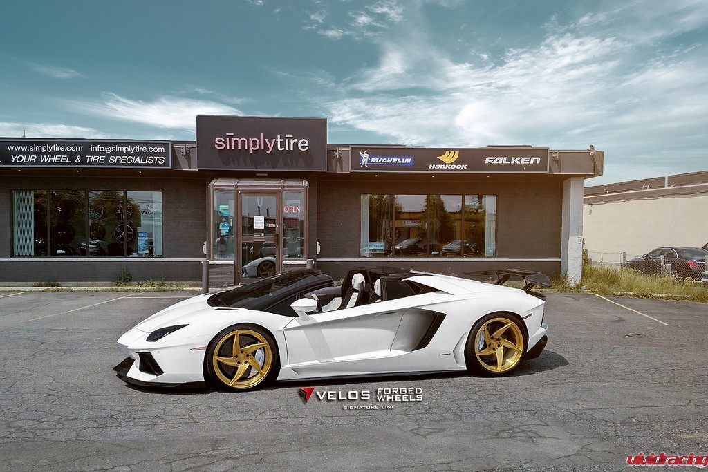 Lamborghini Aventador roadster, Velos Designwerks D5 wheels