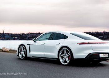 Stunning White Porsche Taycan with Brushed 22-Inch D10 Wheels