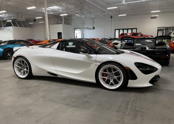 2023 McLaren 720S Vivid Racing modifications