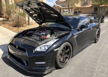 Black 2015 Nissan GTR