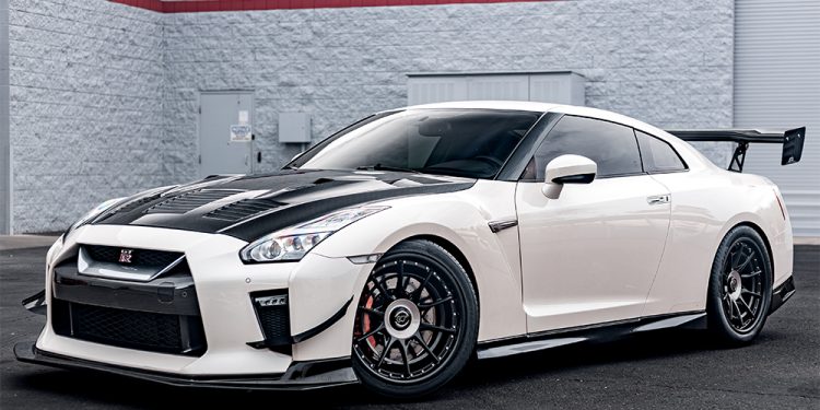 2019 Nissan GTR Vivid Racing modifications