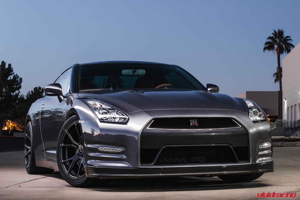Nissan GTR on Vorsteiner V-FF 103 Wheels