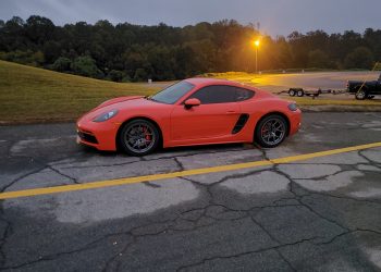 2017 Porsche 718 Cayman Vivid Racing modifications