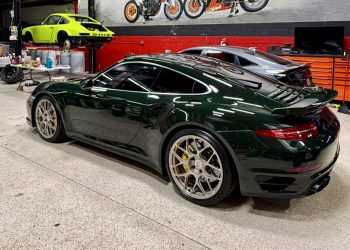 2015 Porsche 991 Turbo Vivid Racing modifications