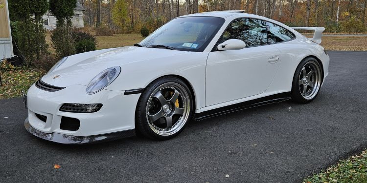 2007 Porsche 997 Carrera Vivid Racing modifications