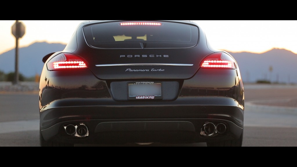 Porsche Panamera Turbo 1-2