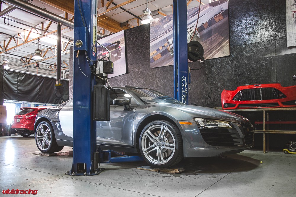 QuickSilver Sport Titan Exhaust Sound Blast on the Audi R8 V8