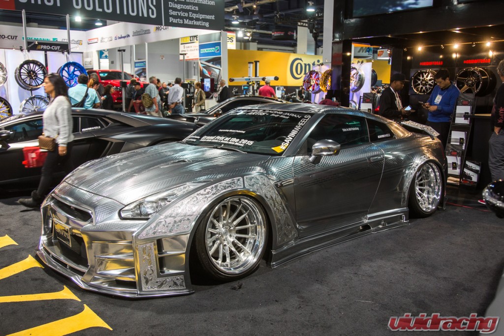 Nissan R35 GT-R with Metal Engraved Paint job