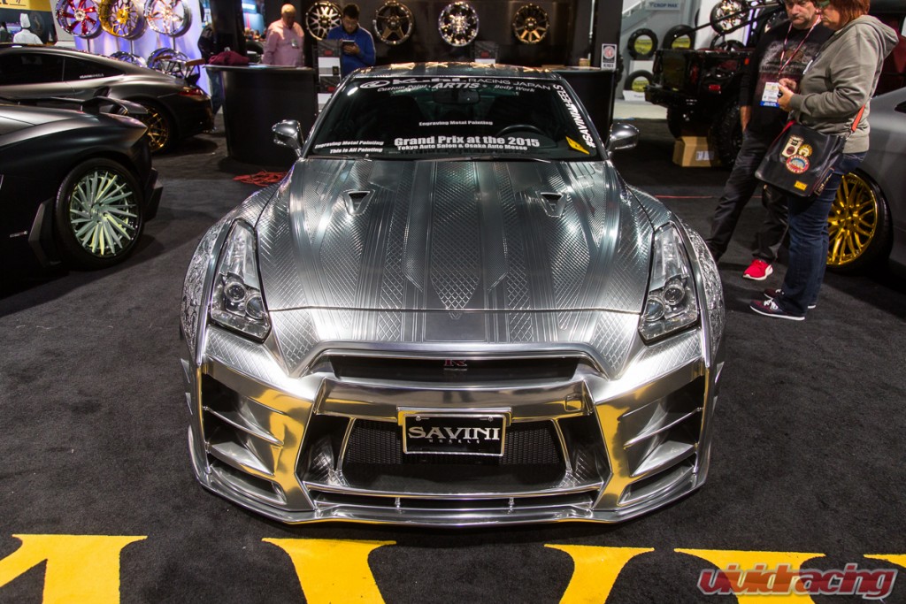 Savinni Wheels Nissan R35 GT-R with Metal Engraved Paint job