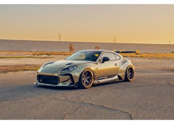 Streethunter Designs Wide Body Kit for the Toyota GR86 is INSANE