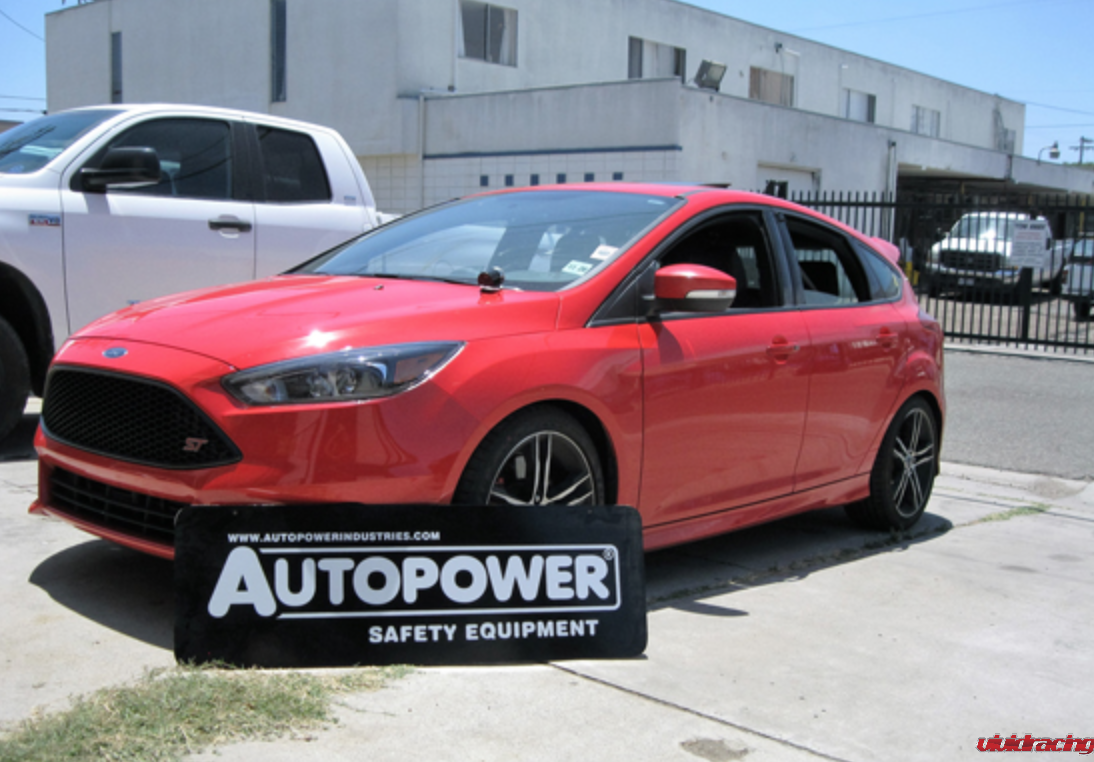 Ford Focus RS, ST, harness, roll bar, race, Autopower Industries,