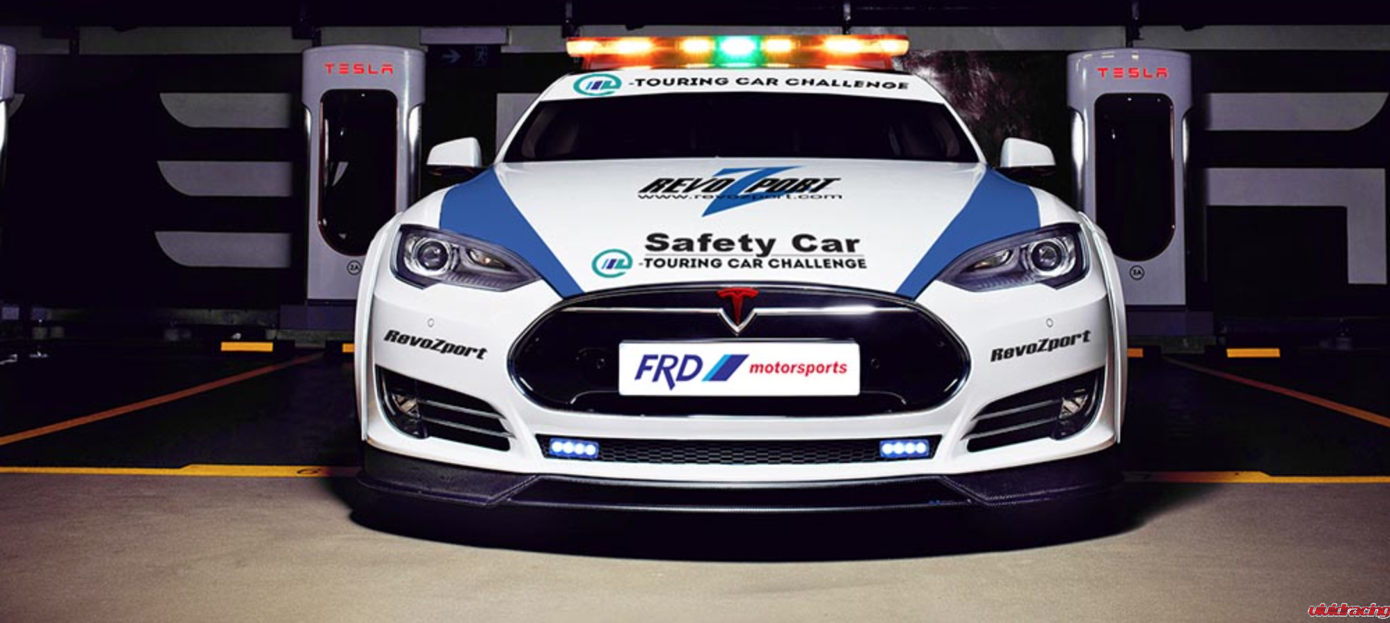 RevoZport R-Zentric P90D Tesla Model S, safety car, e-touring, debut