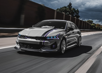 2022 Kia KT GT-Line on road