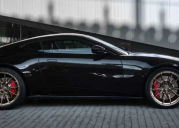 2019 Aston Martin Vantage in black