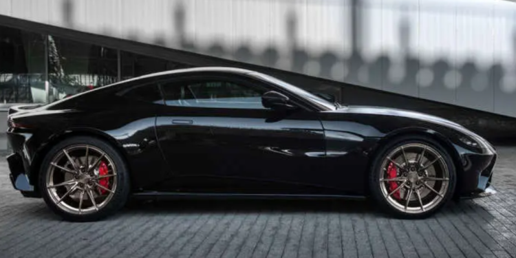 2019 Aston Martin Vantage in black
