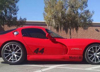 Customer Spotlight: 2002 Dodge Viper GTS On BC Racing Coilovers