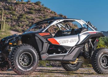 Customer Spotlight: Can-Am Maverick X3 Turbo On MR401 Method Race Wheels and Tensor DS32 Tires