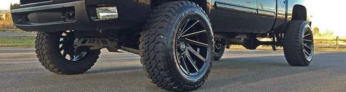 XD834 Cyclone Banner