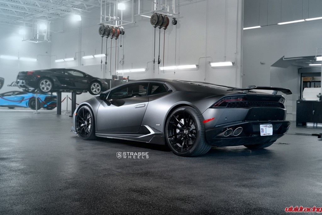 Lamborghini Huracan LP610-4, Strasse SV1 deep concave monoblock wheels