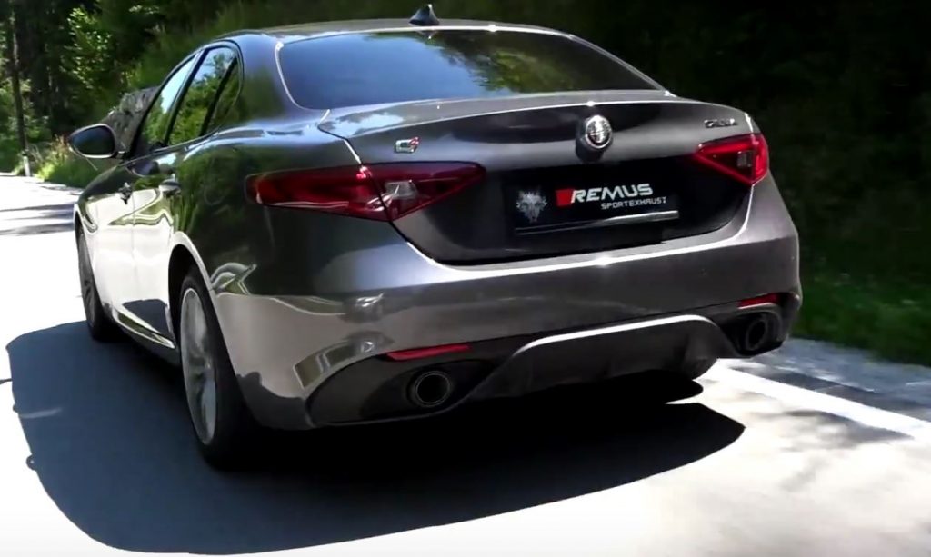 alfa-romeo-giulia-veloce-with-remus-exhaust-sounds-naughty_3