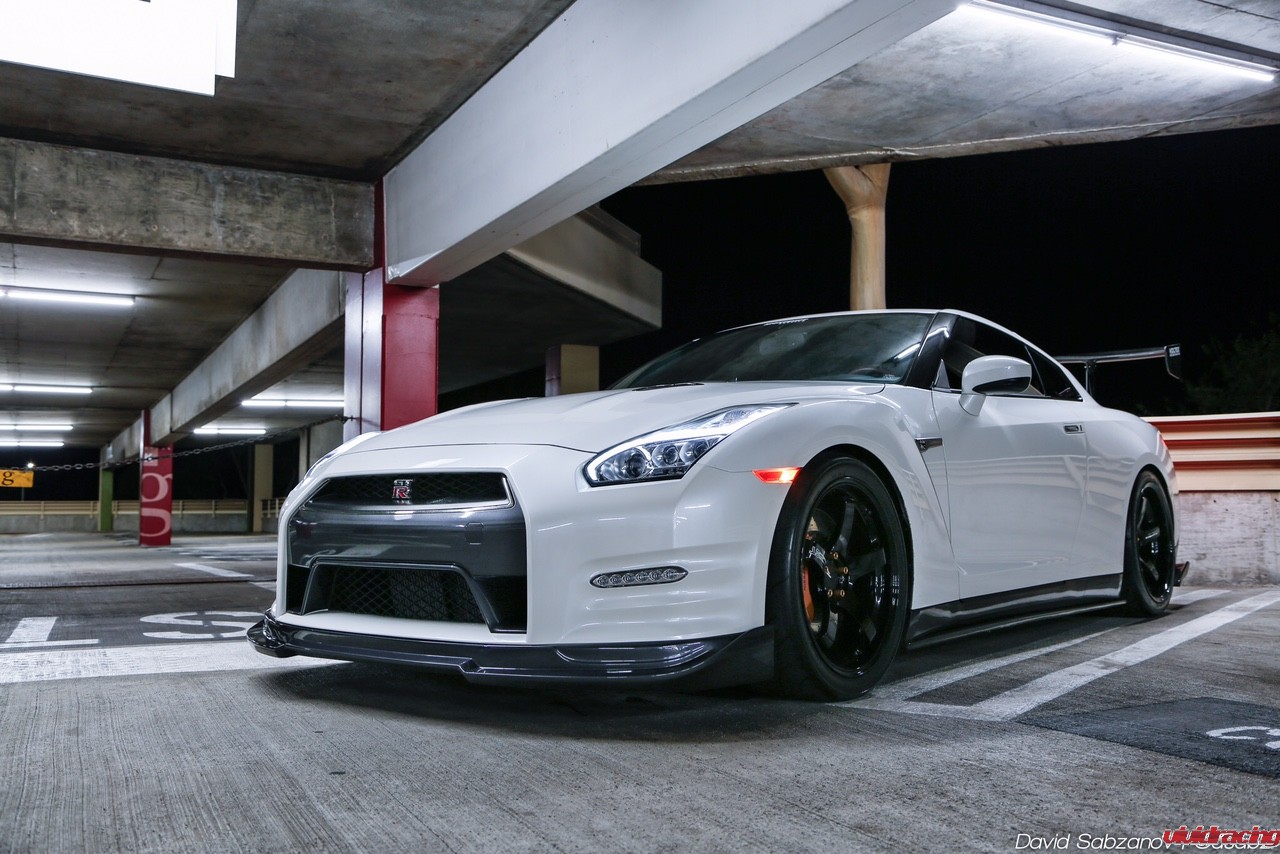 BMW F80 M3, Nissan R35 GTR