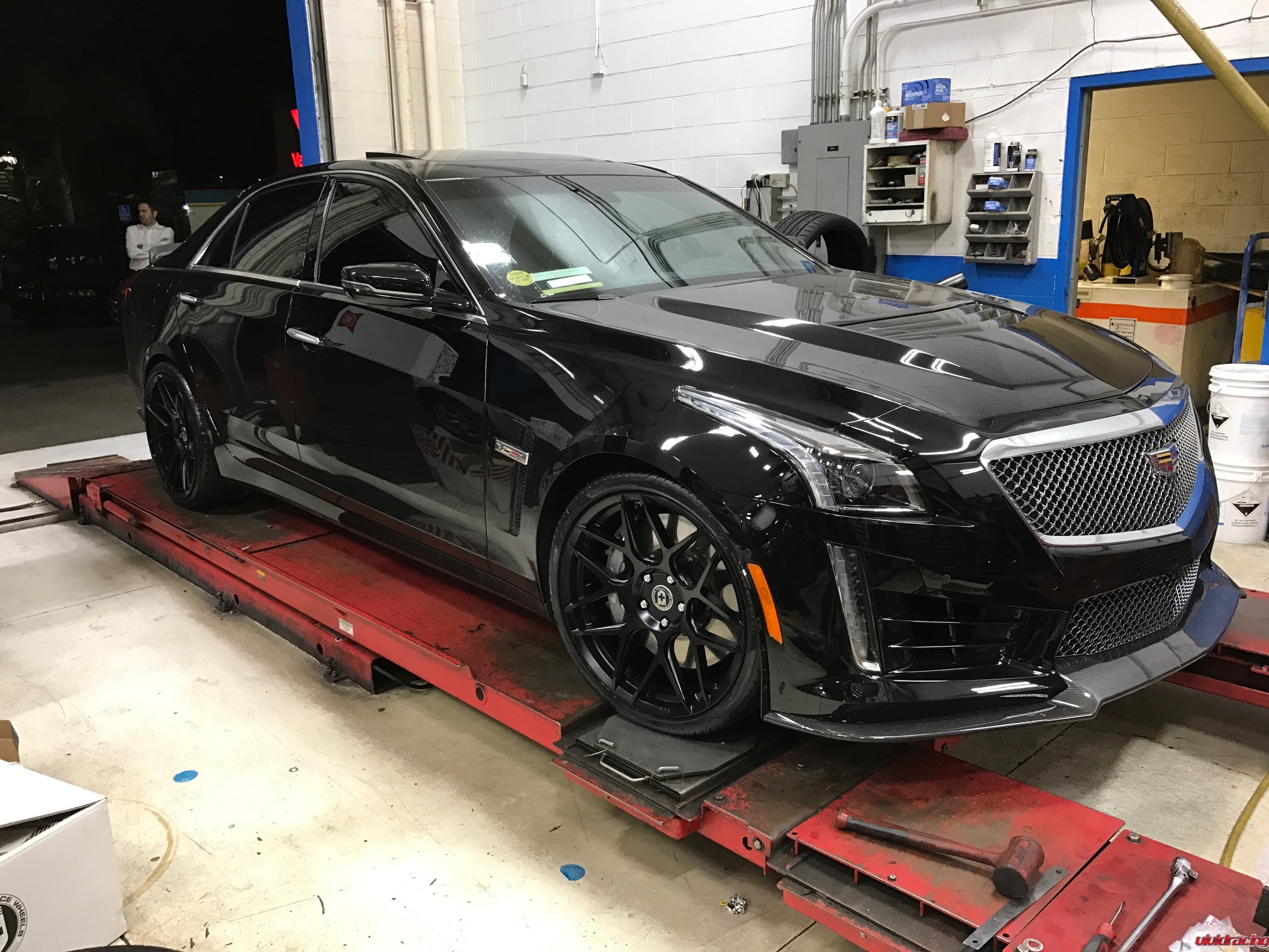 Cadillac carbon black package, HRE wheels, flow form, FF01, CTS-V