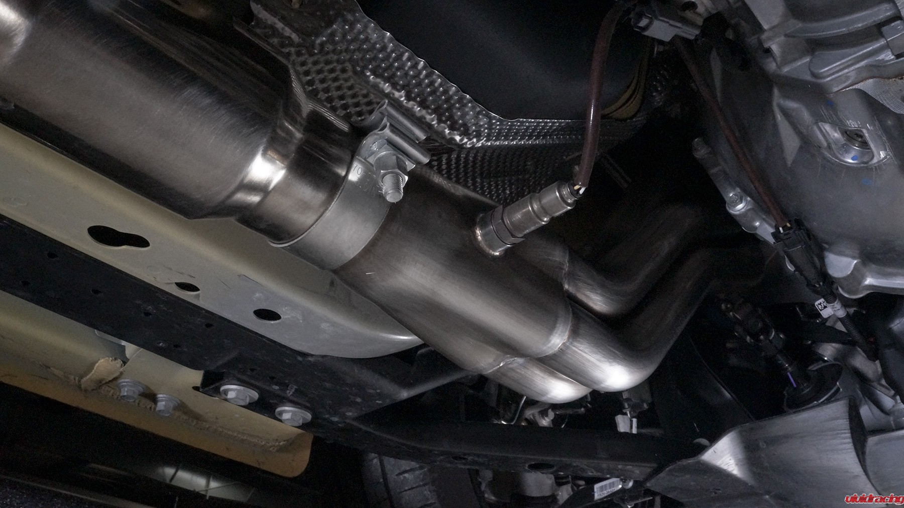 ford-gt350-headers-on-car-5