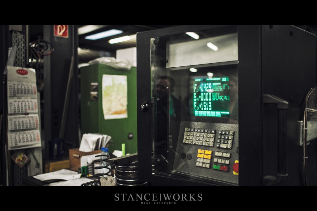 hr-special-springs-cnc-spring-machine