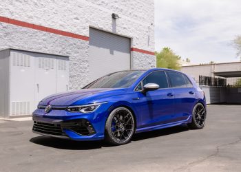 Volkswagen Golf R MK8 with VR Forged D09 Wheels