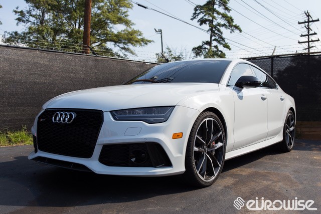 Audi RS7 Revved Up with Straight Pipes and VR Tuned Flash