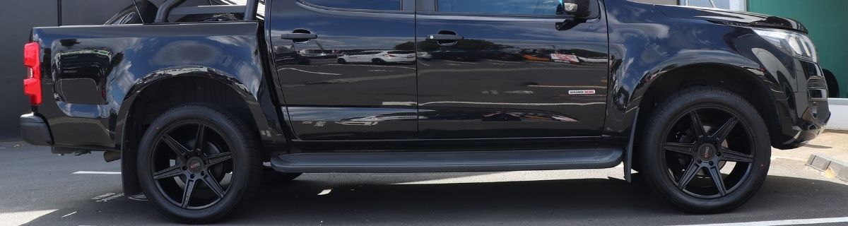 KM712 Prism Truck Banner