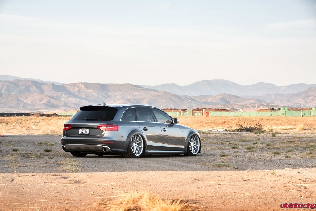 m652-machine-silver-audi-allroad-rear-side