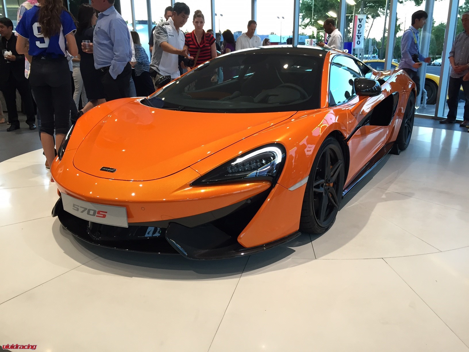 Buying Your First Supercar – McLaren MP4-12C Road Trip