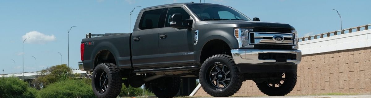 MO997 Hurricane Banner