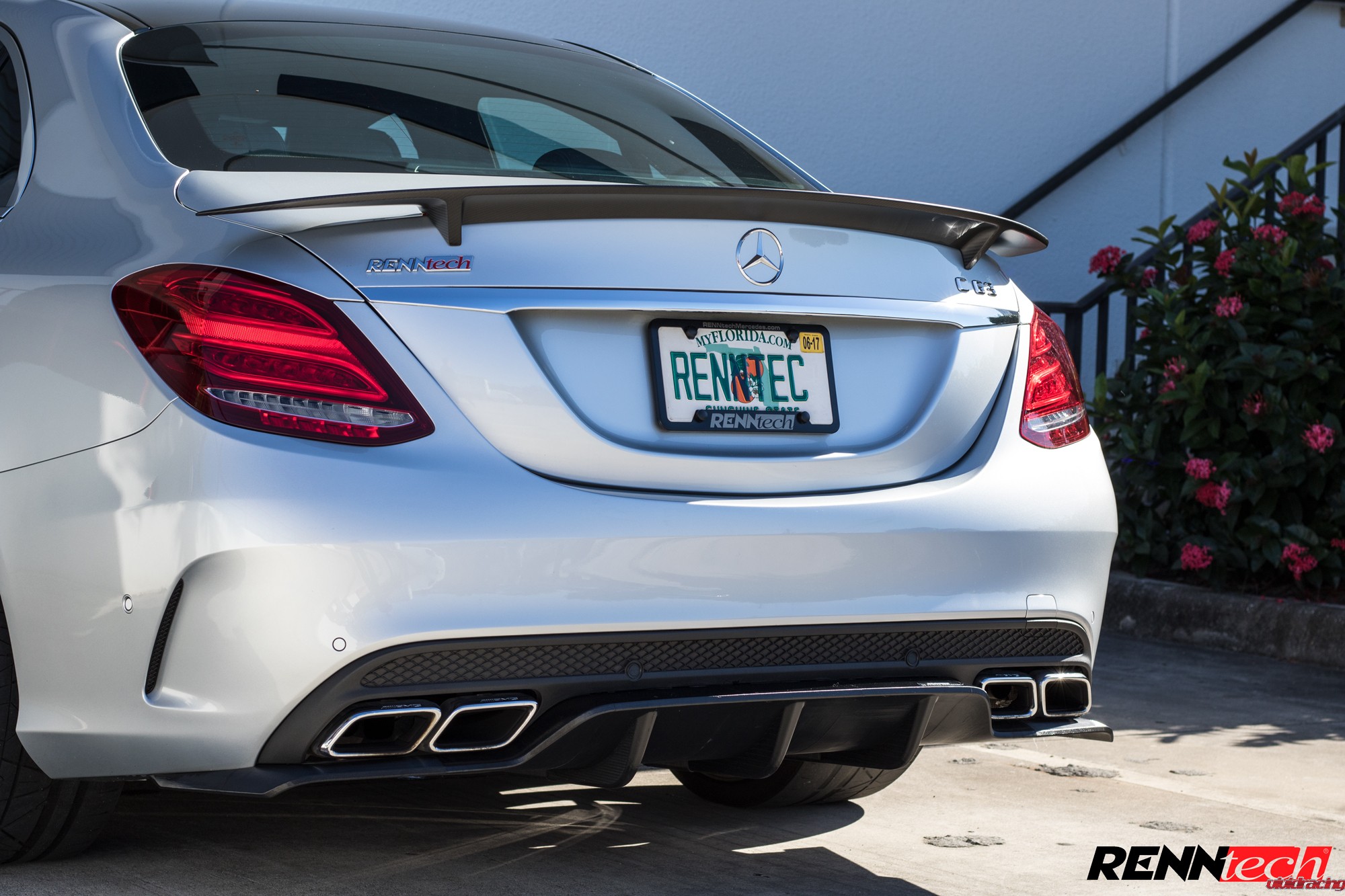 RENNtech Announces New Carbon Fiber Spoiler for the W-205 C-Class Mercedes!