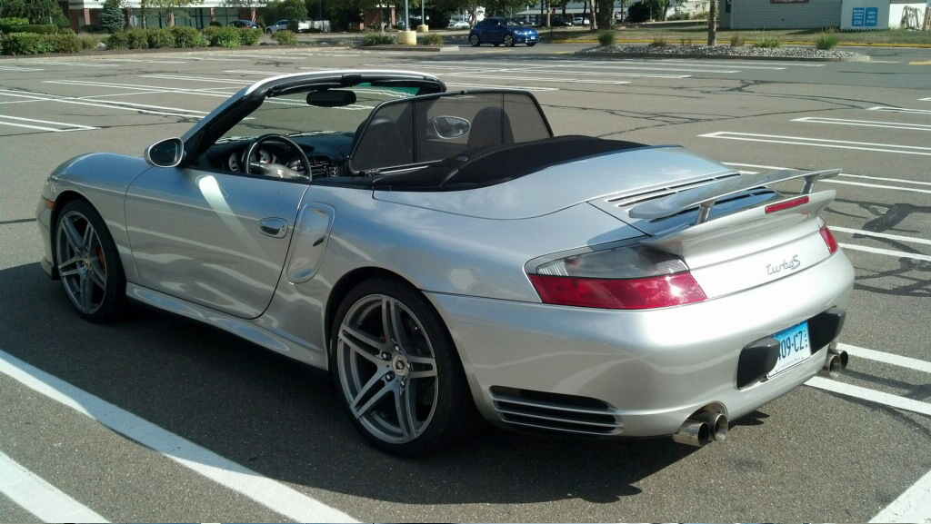 Who is Faster?  996TT VR Tuned or Stock Nissan GTR?