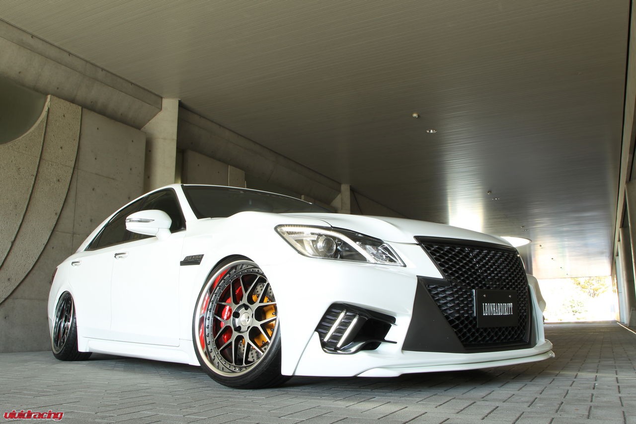 ss_gemut_toyota_crown