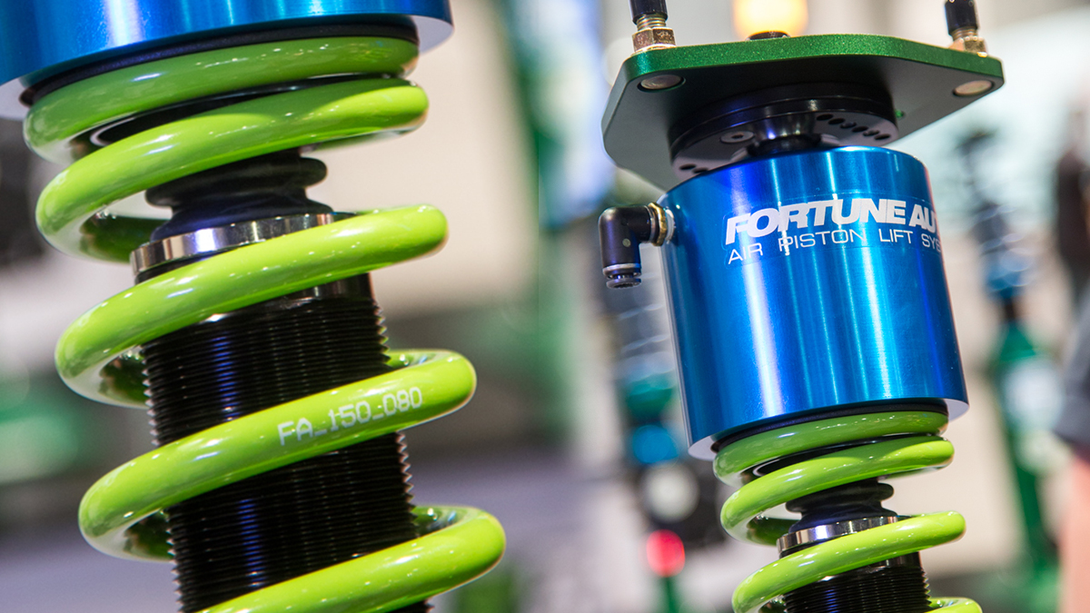 Speed Bumps? No Problem with Fortune Auto Air Piston Lift System!