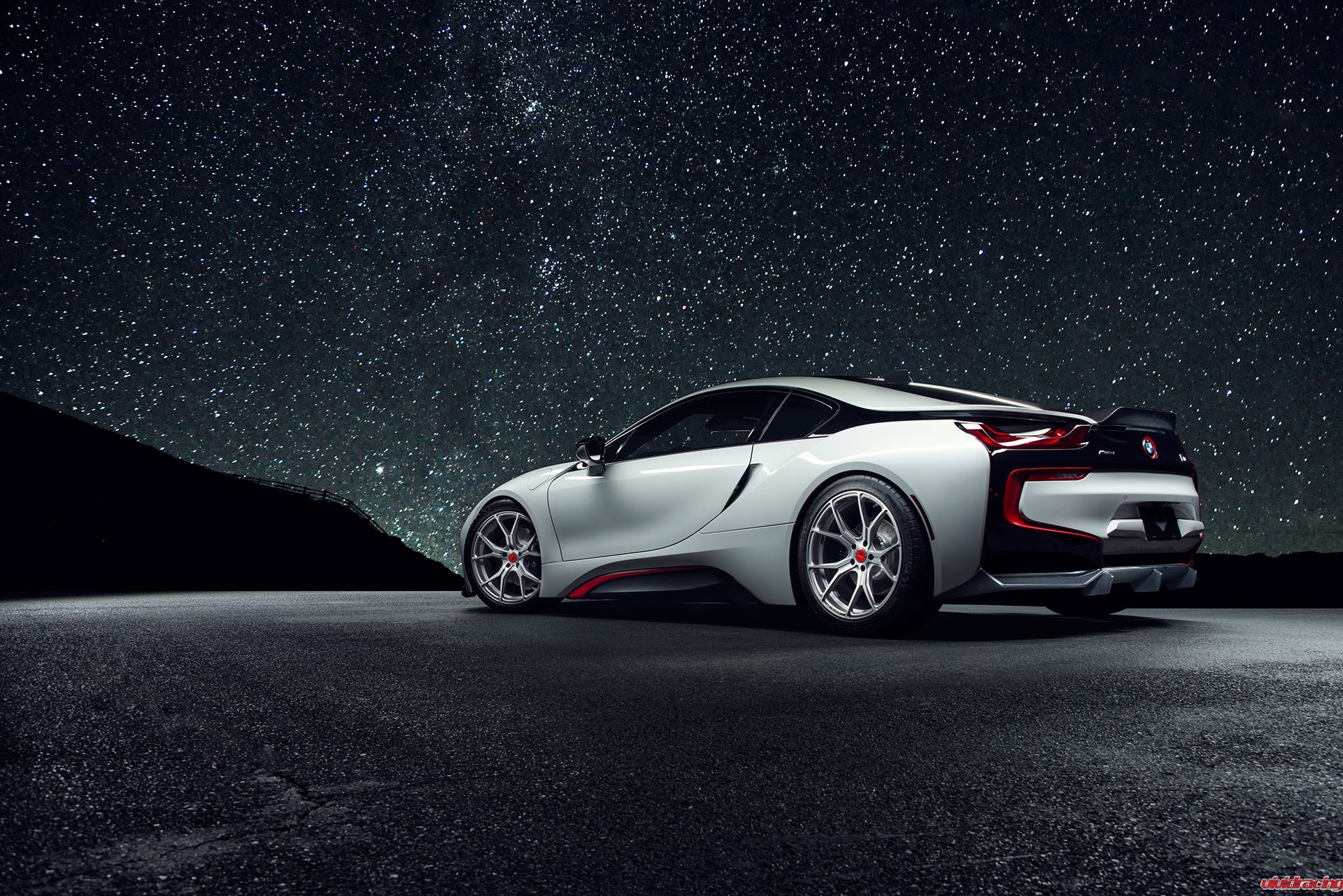 Vorsteiner VR-E Program For the BMW I8 Hybrid sports coupe – Carbon Fiber Aerodynamics