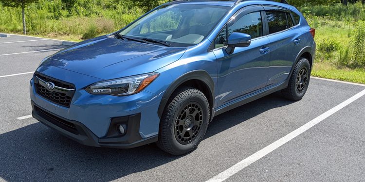 Subaru Crosstrek Offroader featuring 16 inch VR Forged D14 Black Wheels