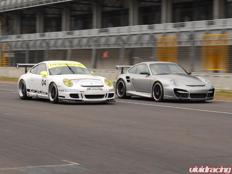 Porsche 997 Cup Car vs 997 Turbo