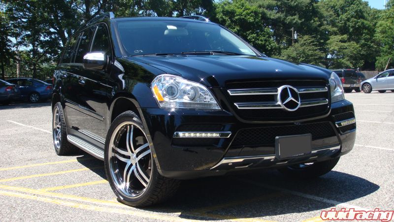 Mercedes Gl450 On Vossen Vvs-078 Wheels Stainless Face Black Insets And Stainless Lip 22x9 32mm 5x11