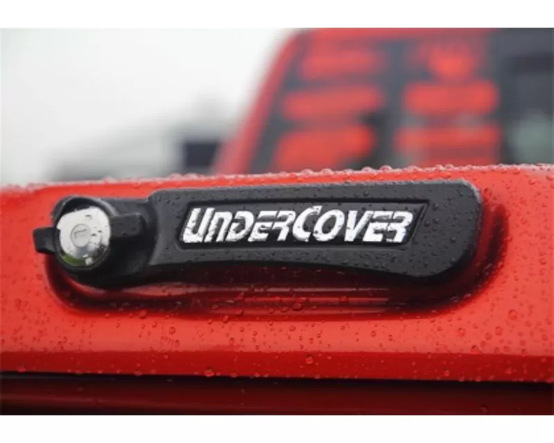 UnderCover 5.5ft Elite LX Bed Cover Agate Black Ford F150 Crew Cab 2021 - UC2208L-UM