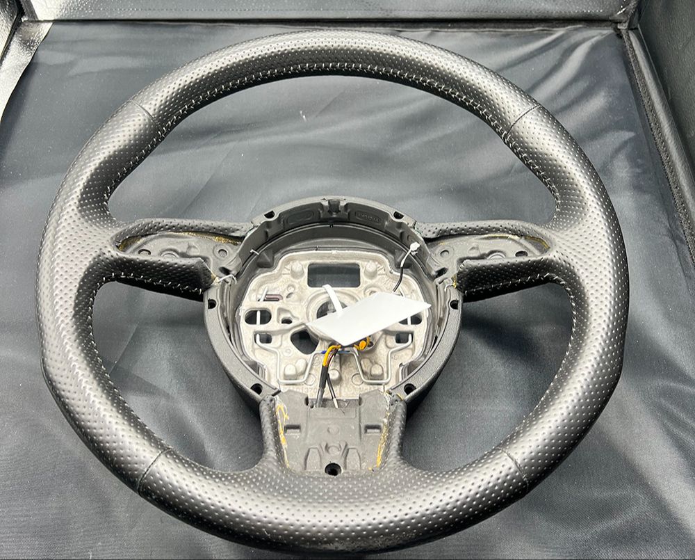 Audi S5 | RS5 | S6 | RS6 | S7 | RS7 | SQ5 S-Line OEM Steering Wheel with Heat 2012-2018 - Used CLEARANCE - VR-AUDI-SLN-1218-STRWHL-core