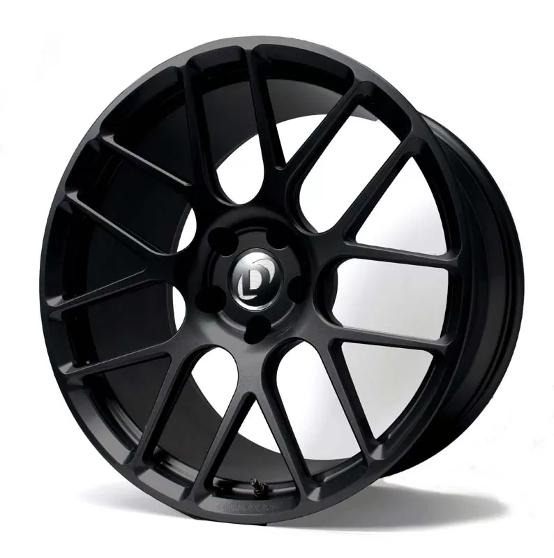 Dinan 19 in Lightweight Forged Perfo - D750-0063-SE1-BLK