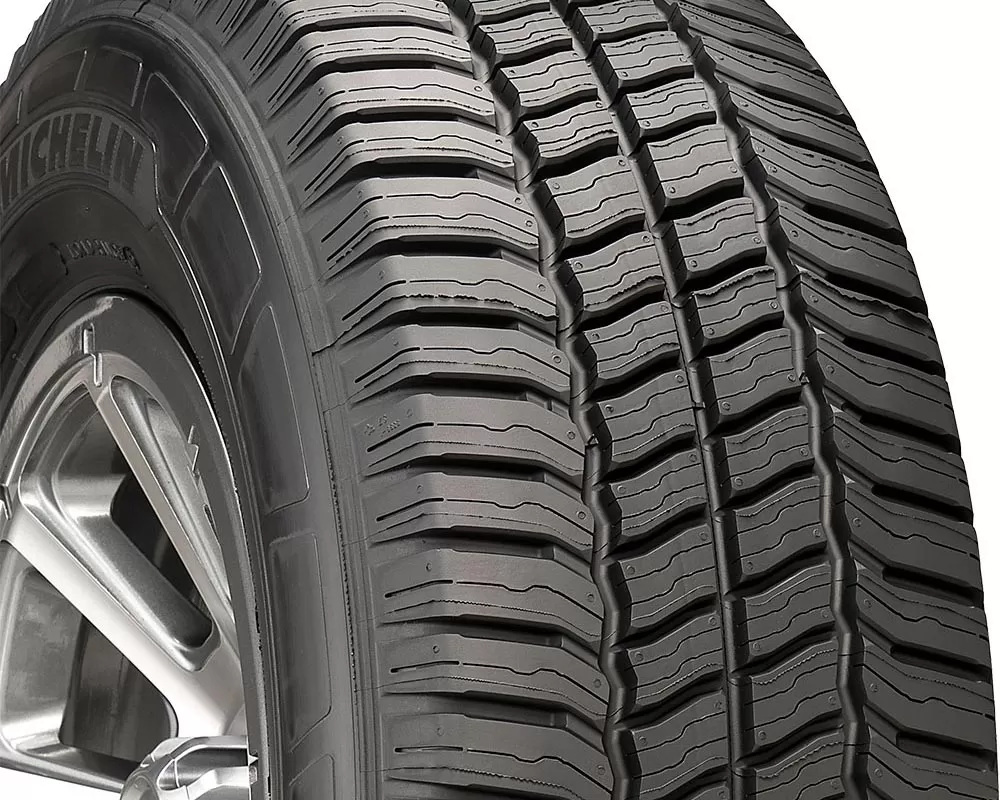 Michelin Agilis CrossClimate Tire LT265/75 R16 123R E1 BSW - 10257
