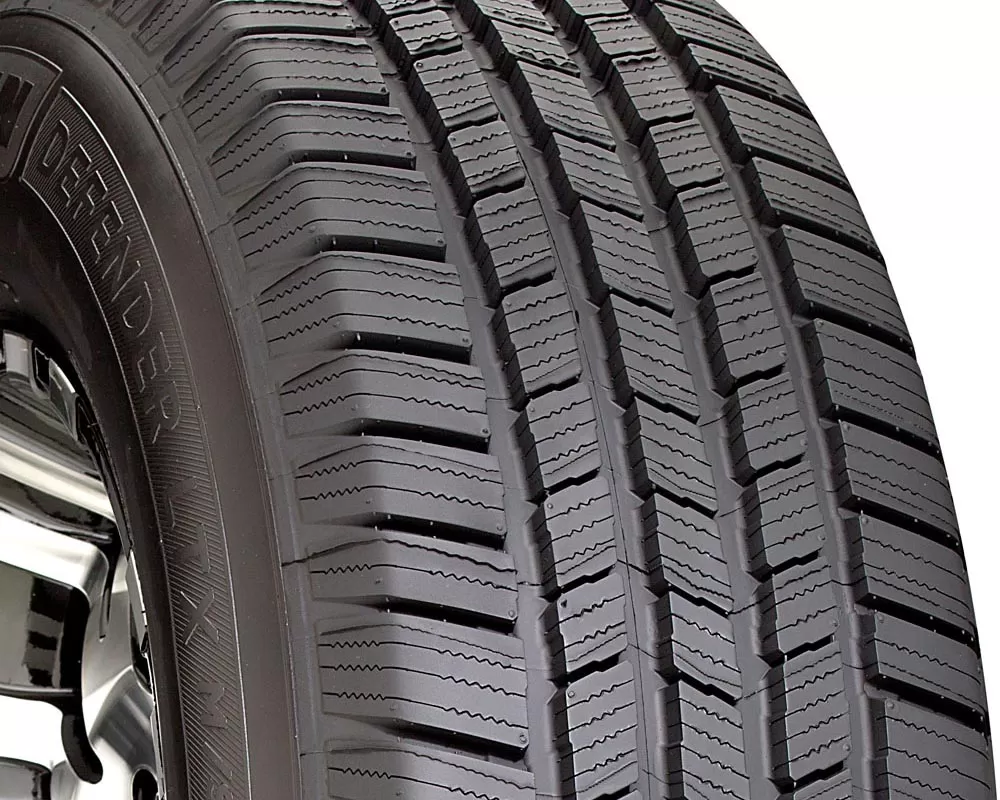 Michelin Defender LTX M/S Tire 235/45 R19 95H SL BSW - 40559