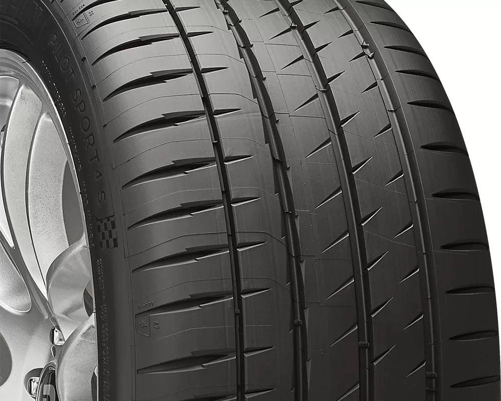Michelin Pilot Sport 4S Tire 225/35 R19 88Y XL BSW - 12877